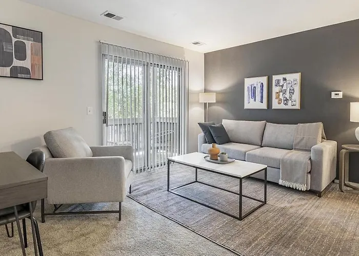 Landing Modern With Amazing Amenities Buffalo Grove