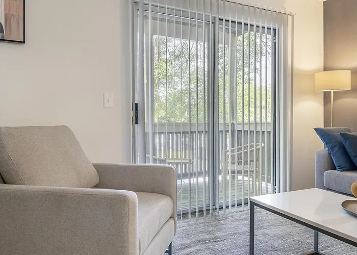 Landing Modern With Amazing Amenities
